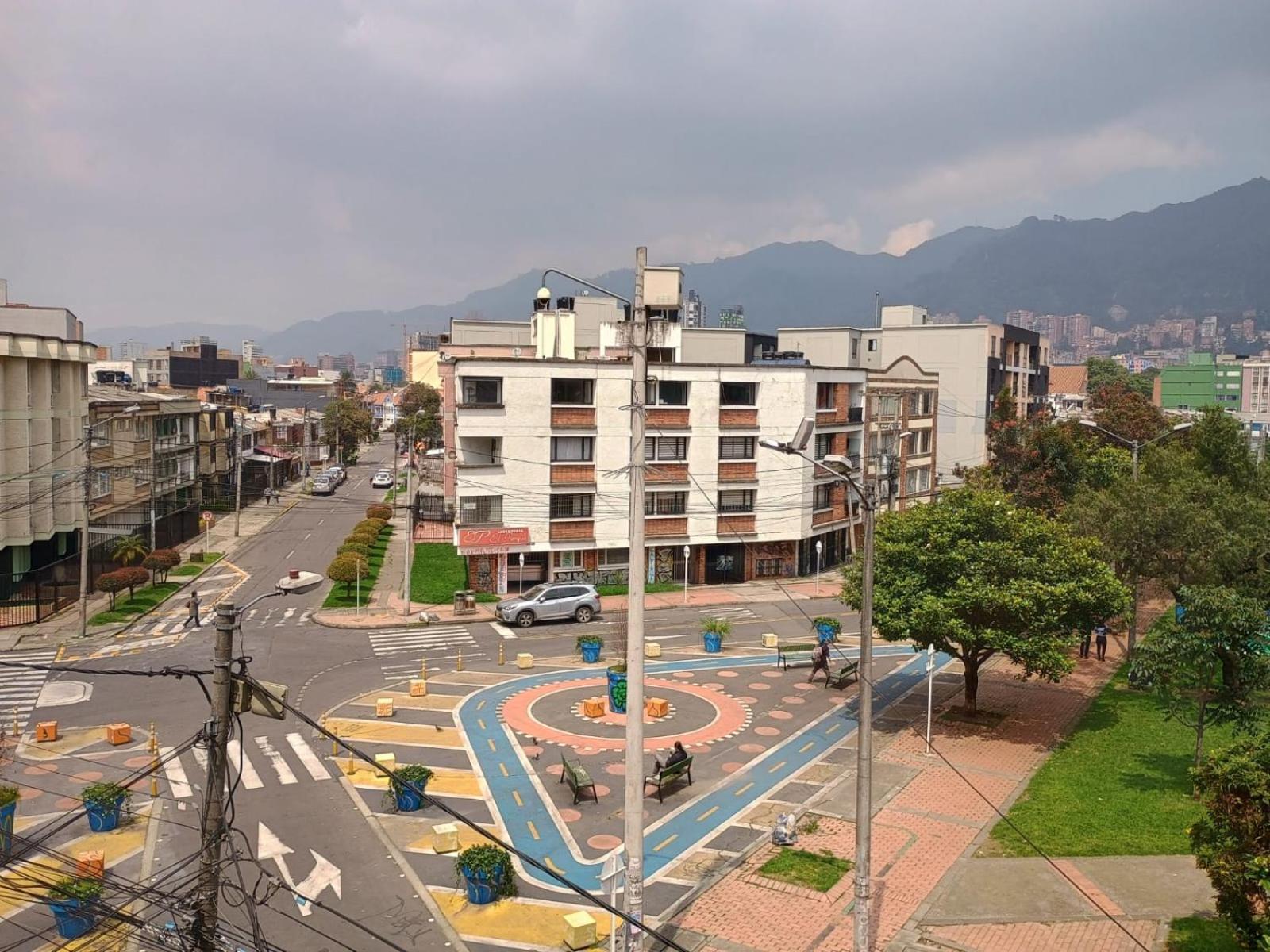 Hoteles Bogota Inn Galerias エクステリア 写真